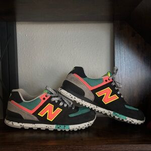 ULTRA RARE New Balance 574 black and neon women's size 9.5